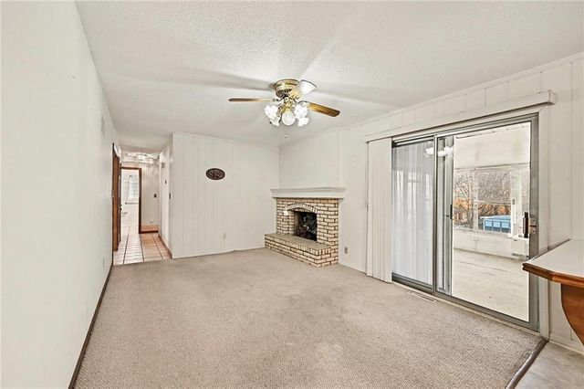 112 Helen Street, Excelsior Springs, MO 64024