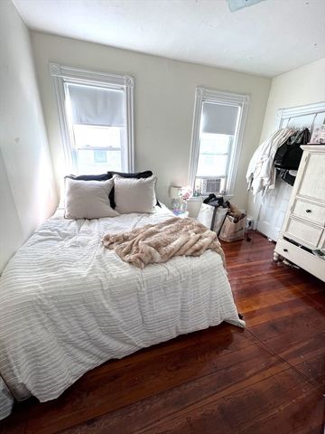 667 East 8th 2, Boston, MA 02127