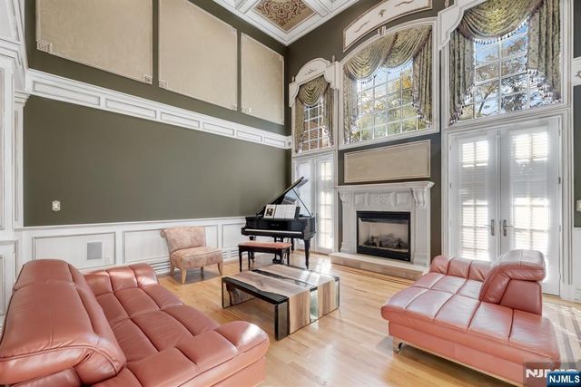 46 Partridge Hill, Upper Saddle River, NJ 07458