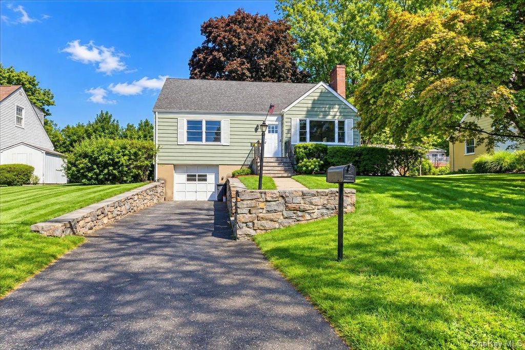 136 Sherman Avenue, Hawthorne, NY 10532 — exterior