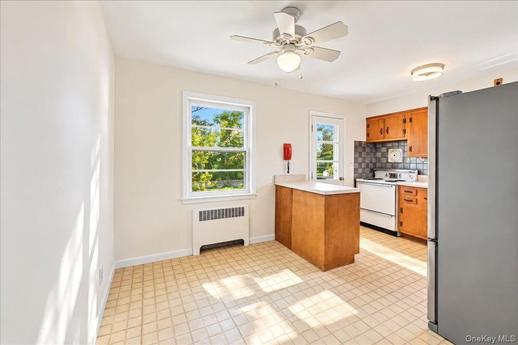 136 Sherman Avenue, Hawthorne, NY 10532 — photo 5