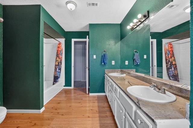 1689 Fm 2104, Paige, TX 78659