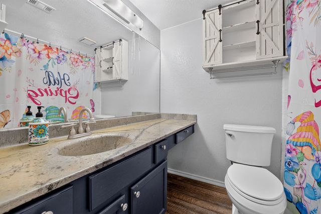 1689 Fm 2104, Paige, TX 78659