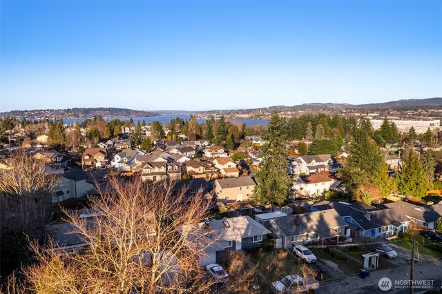 8519 S 123rd Pl., Seattle, WA 98178