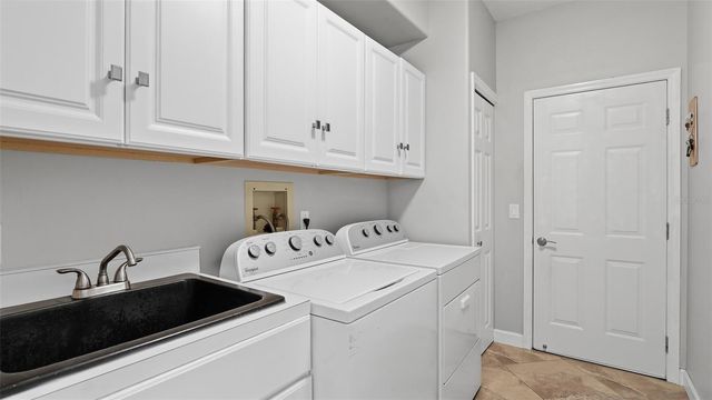 7117 DORNOUGH LANE, Bradenton, FL 34202