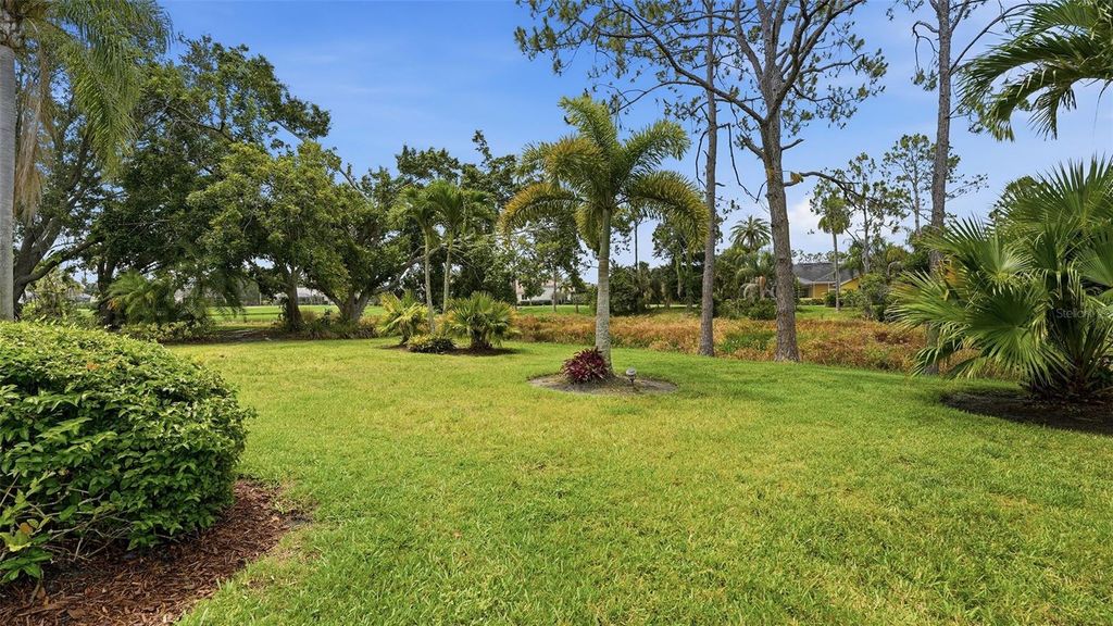 Image 32 of property listing at 7117 DORNOUGH LANE, Bradenton, FL 34202