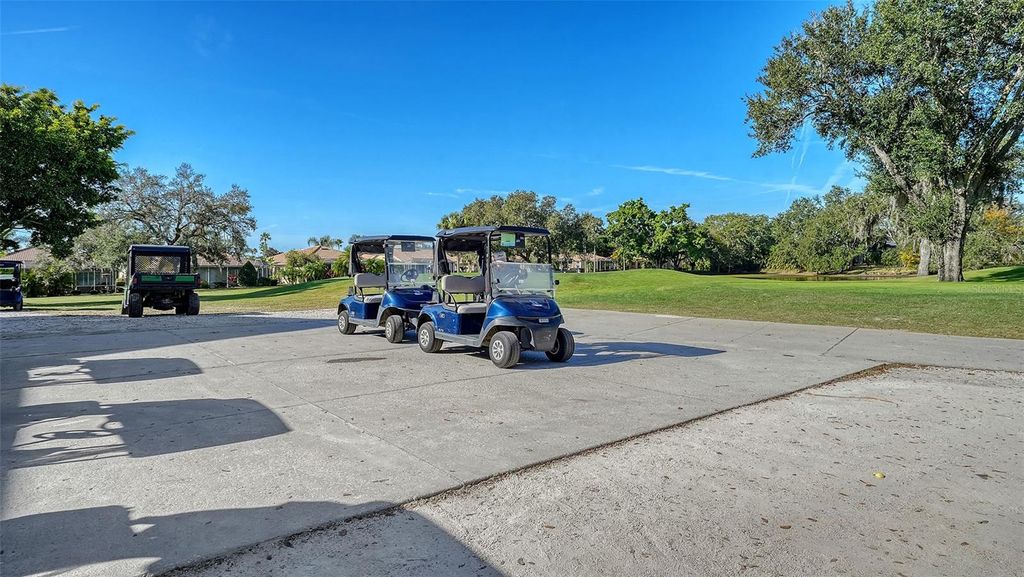 Image 43 of property listing at 7117 DORNOUGH LANE, Bradenton, FL 34202