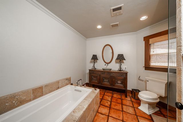 4886 N Arcade Avenue, Fresno, CA 93704