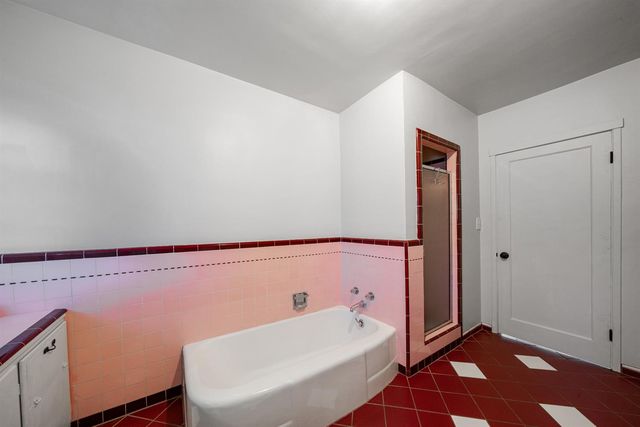 4886 N Arcade Avenue, Fresno, CA 93704
