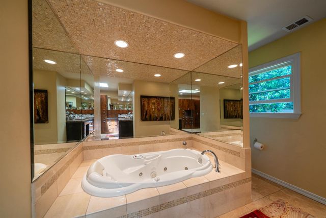 4886 N Arcade Avenue, Fresno, CA 93704