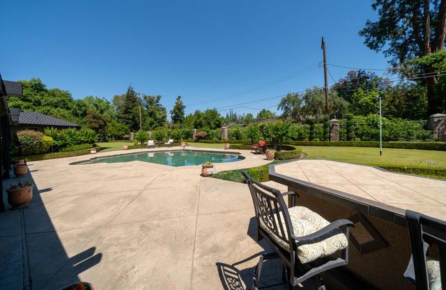 4886 N Arcade Avenue, Fresno, CA 93704