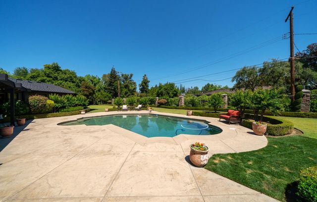 4886 N Arcade Avenue, Fresno, CA 93704