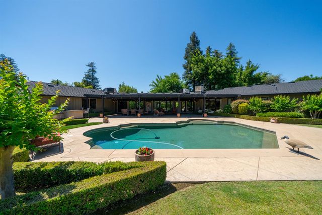 4886 N Arcade Avenue, Fresno, CA 93704
