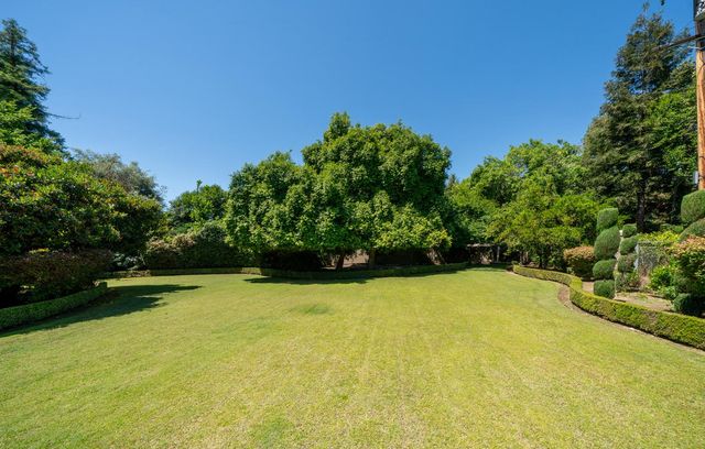 4886 N Arcade Avenue, Fresno, CA 93704