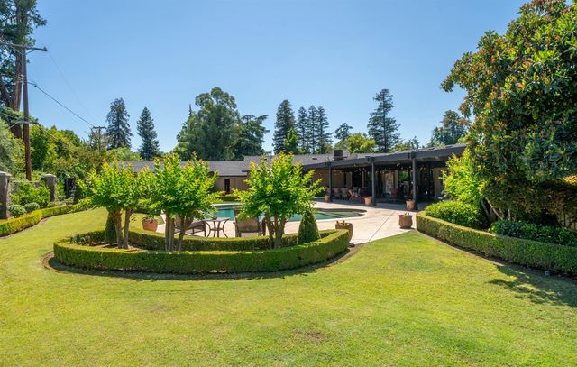 4886 N Arcade Avenue, Fresno, CA 93704