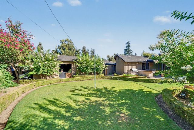 4886 N Arcade Avenue, Fresno, CA 93704