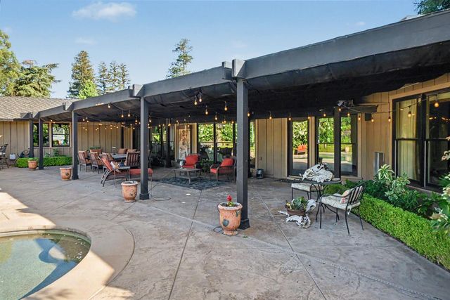 4886 N Arcade Avenue, Fresno, CA 93704