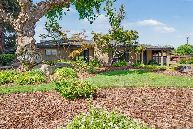 4886 N Arcade Avenue, Fresno, CA 93704