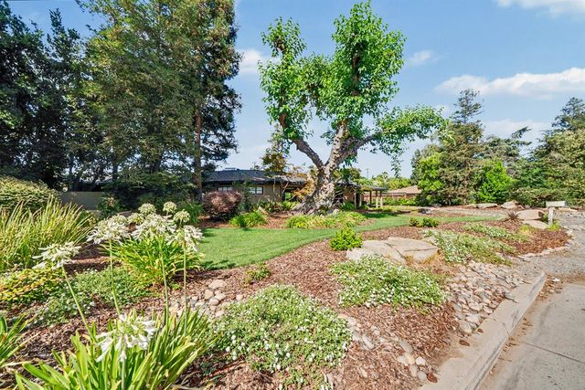 4886 N Arcade Avenue, Fresno, CA 93704
