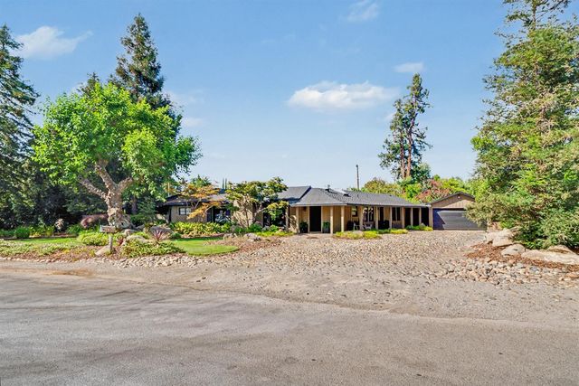 4886 N Arcade Avenue, Fresno, CA 93704