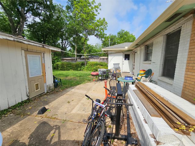 2714 Crest Ridge Drive, Dallas, TX 75228