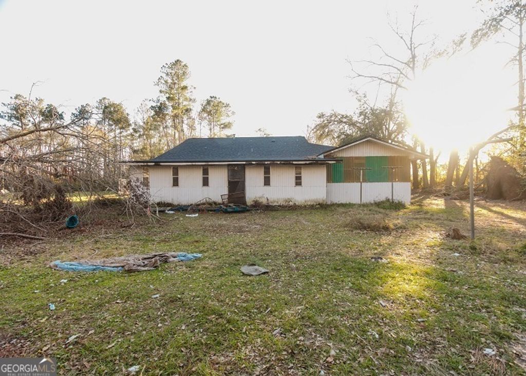 65 Fleming Drive NE, Baxley, GA 31513