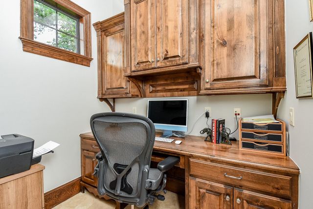 10 Player Pond Place, The Woodlands, TX 77382