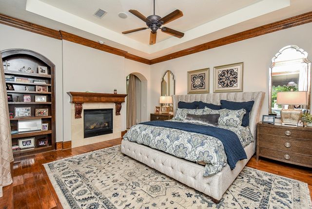 10 Player Pond Place, The Woodlands, TX 77382