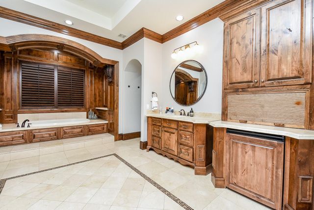 10 Player Pond Place, The Woodlands, TX 77382