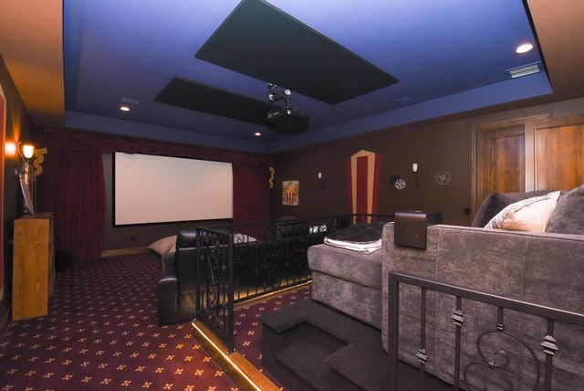 10 Player Pond Place, The Woodlands, TX 77382