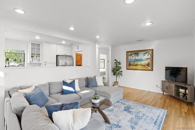 7931 Canary Way, San Diego, CA 92123