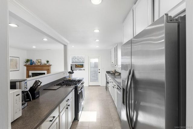 7931 Canary Way, San Diego, CA 92123