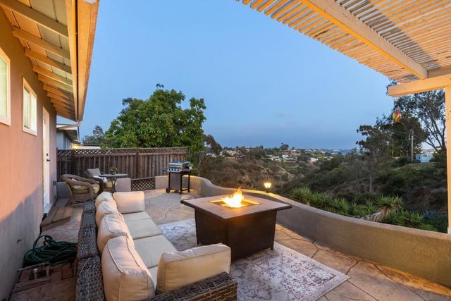 7931 Canary Way, San Diego, CA 92123