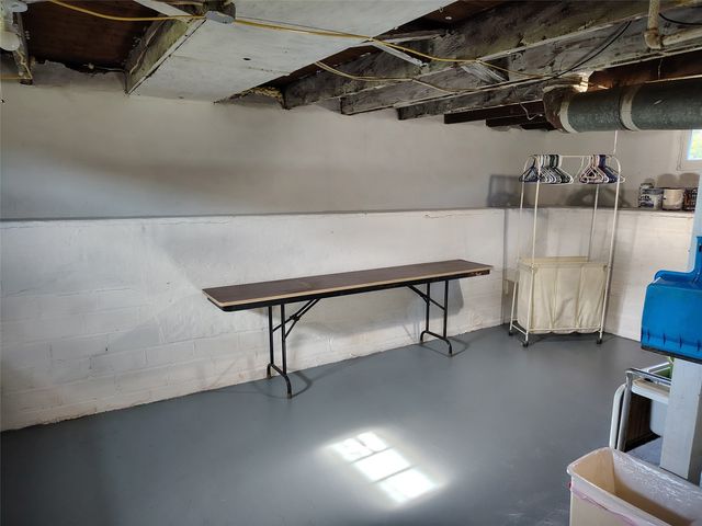 602 10th Street, Belle Plaine, IA 52208
