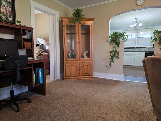 602 10th Street, Belle Plaine, IA 52208