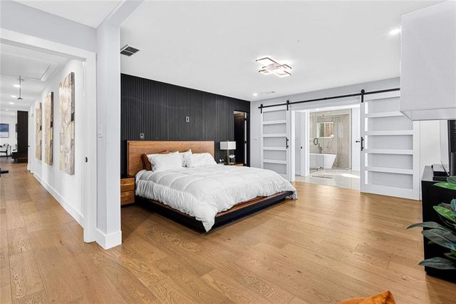 915 Lost Forest NW Drive, Atlanta, GA 30328