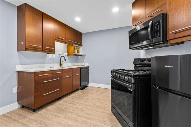 915 Lost Forest NW Drive, Atlanta, GA 30328