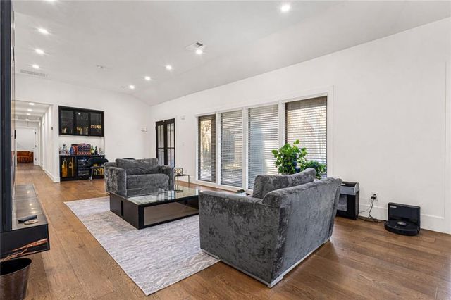 915 Lost Forest NW Drive, Atlanta, GA 30328