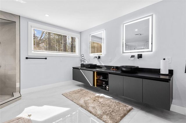 915 Lost Forest NW Drive, Atlanta, GA 30328