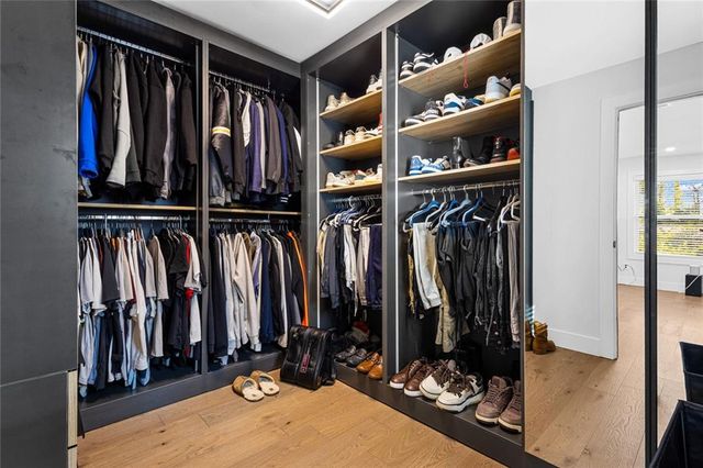 915 Lost Forest NW Drive, Atlanta, GA 30328