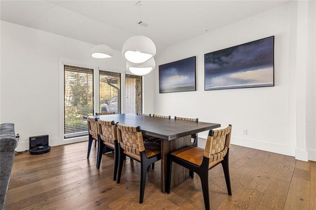 915 Lost Forest NW Drive, Atlanta, GA 30328