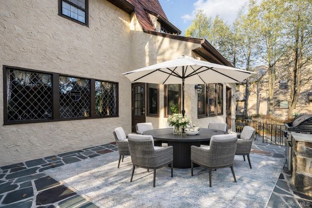 45 Wilmot Road, New Rochelle, NY 10804