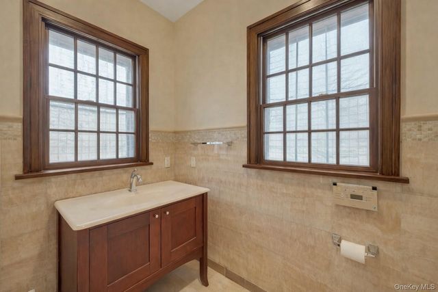 45 Wilmot Road, New Rochelle, NY 10804