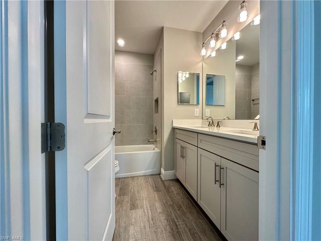 4580 Centaurus CIR, Naples, FL 34120