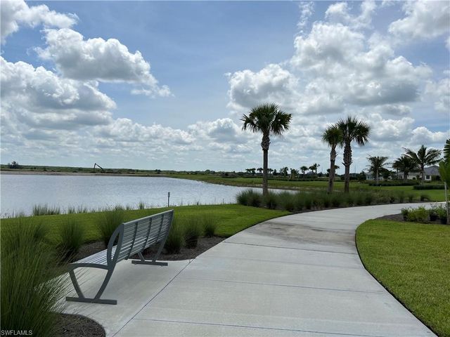 4580 Centaurus CIR, Naples, FL 34120