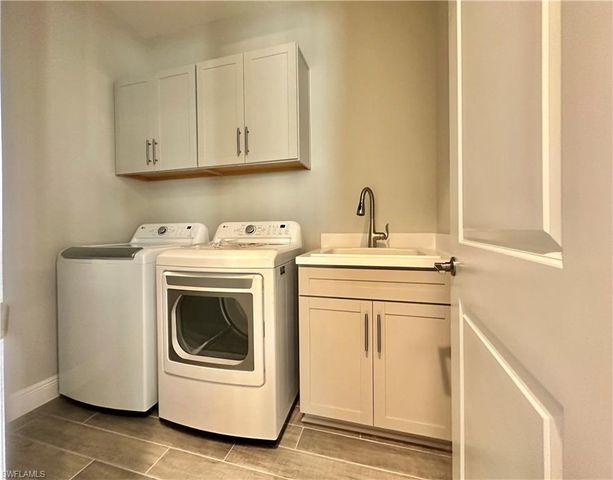 4580 Centaurus CIR, Naples, FL 34120