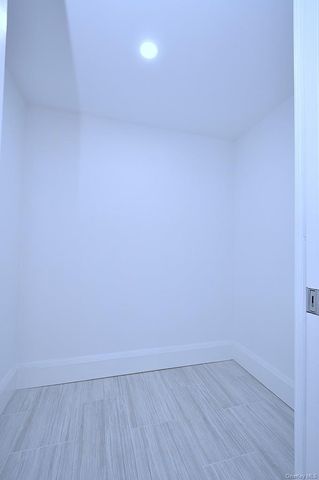 105 Garth Road B3, Scarsdale, NY 10583