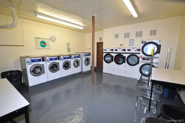 105 Garth Road B3, Scarsdale, NY 10583