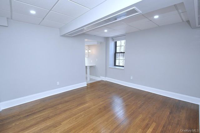 105 Garth Road B3, Scarsdale, NY 10583