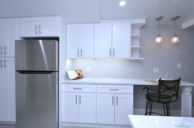 105 Garth Road B3, Scarsdale, NY 10583